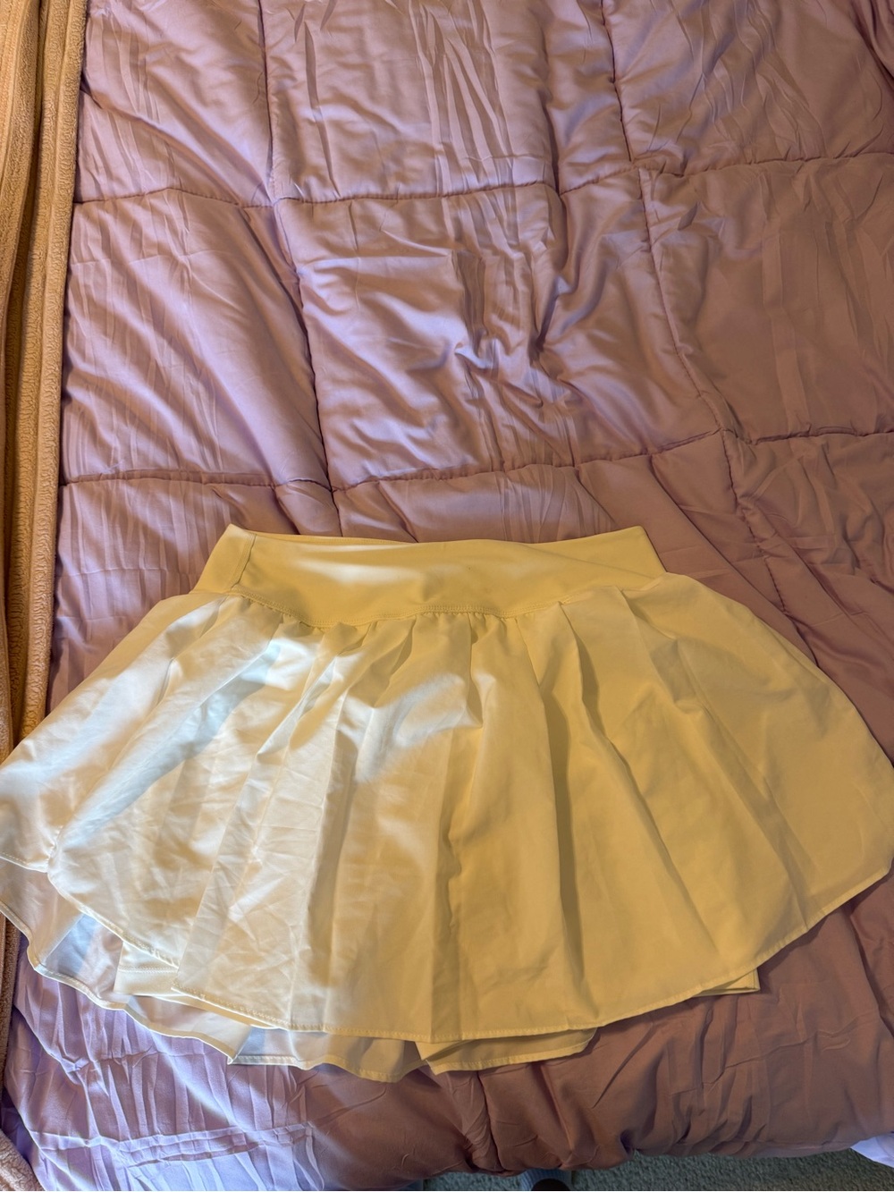 Old Navy Cream Pleated Mini Skirt